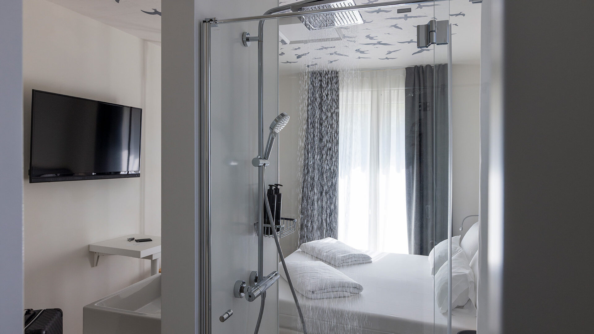 hihotels-torbole-camera-doppia-standard-n-4 hihotels-torbole-camera-doppia-standard-n-4