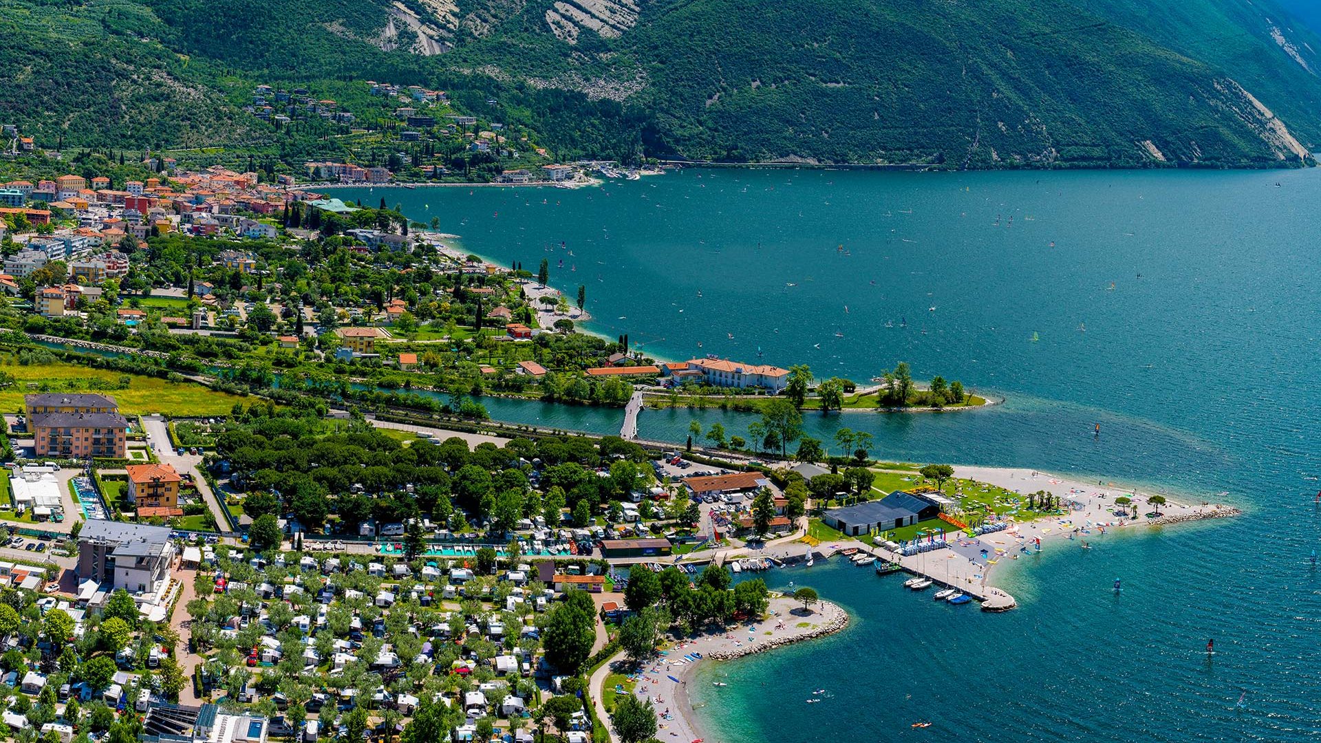 hihotelsriva-lago-garda-vista-panorama
